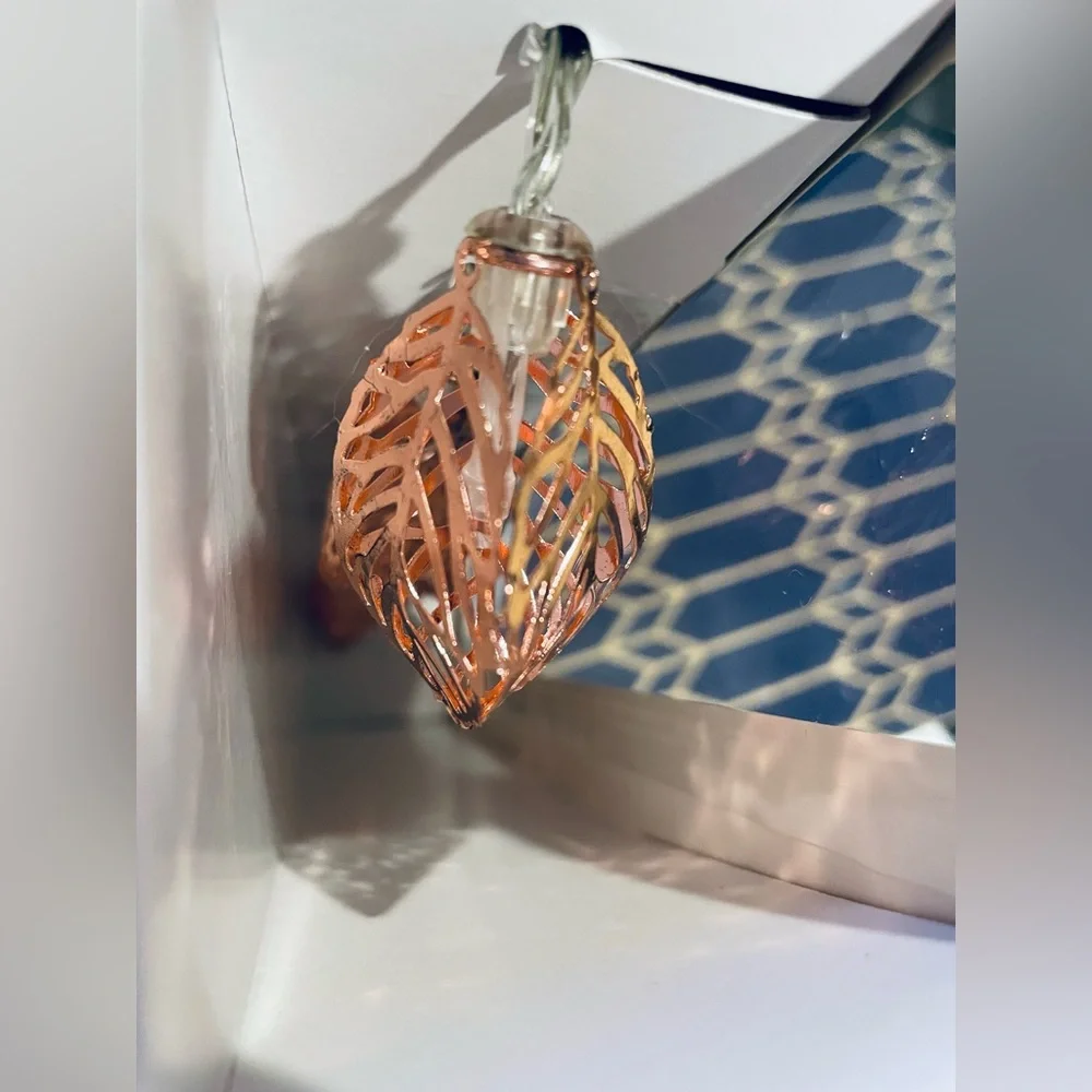 LOVE & LEAVES metal gold leaf string lights